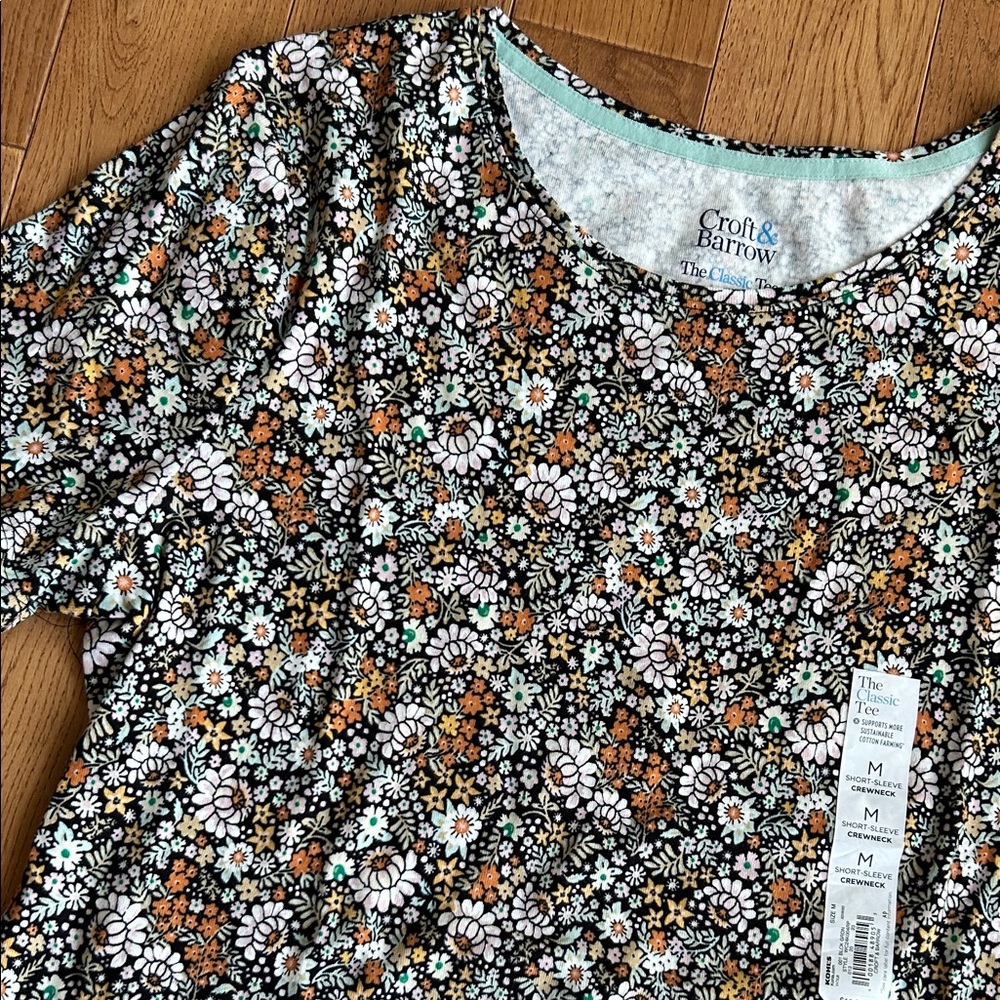 Croft & Barrow Women's Short Sleeve Floral Tee - Brown, White, and Orange